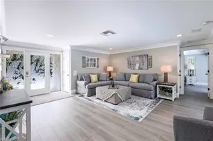 723 Willowhead Dr, Naples, FL 34103 - Photo 7