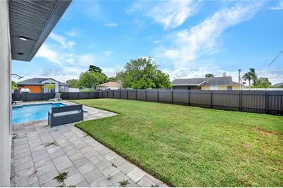 636 NE 8th Ter, Cape Coral, FL 33909 - Photo 33