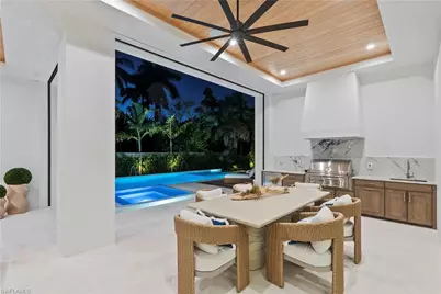 285 Central Ave, Naples, FL 34102 - Photo 35