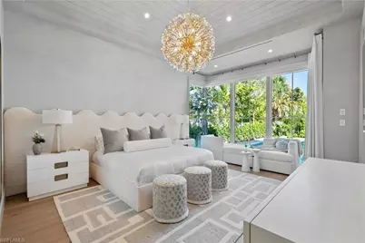 285 Central Ave, Naples, FL 34102 - Photo 17