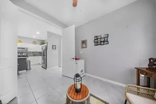 8805 Madrid Cir, Naples, FL 34104 - Photo 17