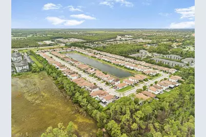 8805 Madrid Cir, Naples, FL 34104 - Photo 7