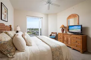 410 Flagship Dr, Naples, FL 34108 - Photo 13