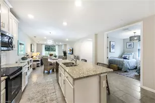14551 Edgewater Cir, Naples, FL 34114 - Photo 11