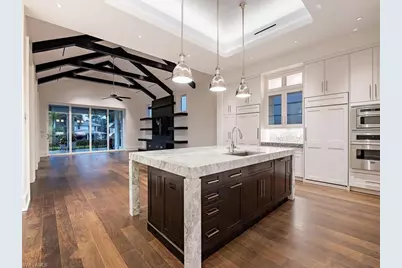 605 Galleon Dr, Naples, FL 34102 - Photo 17