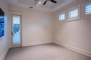 605 Galleon Dr, Naples, FL 34102 - Photo 29