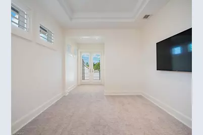 605 Galleon Dr, Naples, FL 34102 - Photo 27