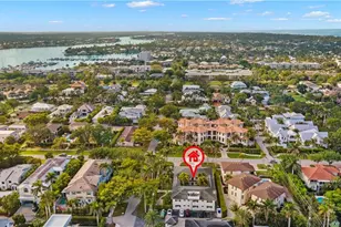 960 7th St S, Naples, FL 34102 - Photo 11