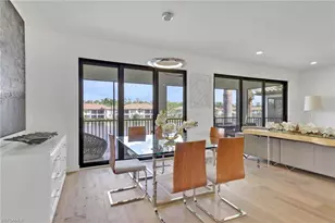 15161 Palmer Lake Cir, Naples, FL 34109 - Photo 9