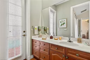 556 Eagle Creek Dr, Naples, FL 34113 - Photo 37