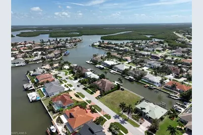 131 Channel Ct, Marco Island, FL 34145 - Photo 1