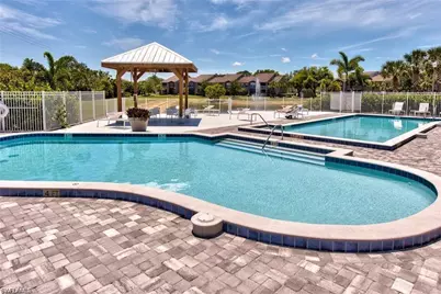 194 Santa Clara Dr #12, Naples, FL 34104 - Photo 27