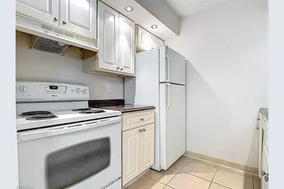 194 Santa Clara Dr #12, Naples, FL 34104 - Photo 13