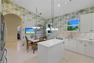 2590 Marshcreek Ln, Naples, FL 34119 - Photo 11