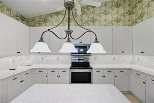 2590 Marshcreek Ln, Naples, FL 34119 - Photo 13