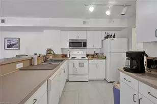 1830 Florida Club Cir, Naples, FL 34112 - Photo 11