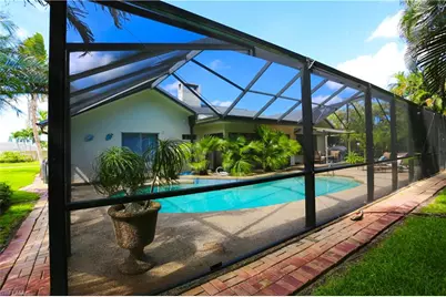 223 Forest Hills Blvd, Naples, FL 34113 - Photo 3