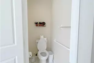 1510 Clermont Dr, Naples, FL 34109 - Photo 23