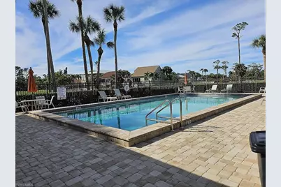 6123 Lake Front Dr, Fort Myers, FL 33908 - Photo 21