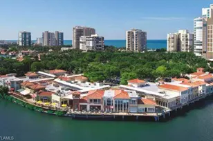 7515 Pelican Bay Blvd, Naples, FL 34108 - Photo 43