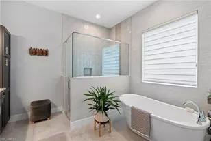 3671 Sapphire Cv Cir, Naples, FL 34114 - Photo 19