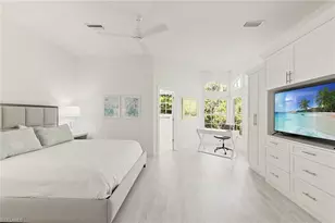 101 Amblewood Ln, Naples, FL 34105 - Photo 5