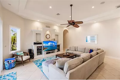 950 Snowberry Ct, Marco Island, FL 34145 - Photo 5
