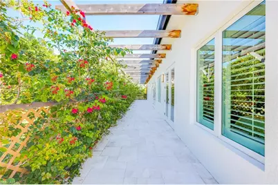 590 Carica Rd, Naples, FL 34108 - Photo 35