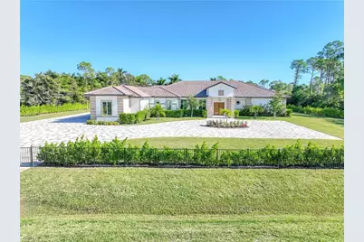 590 Carica Rd, Naples, FL 34108 - Photo 9