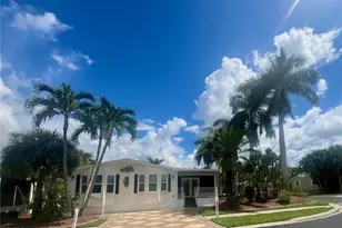 1352 Amethyst Lake Ln, Naples, FL 34114 - Photo 5