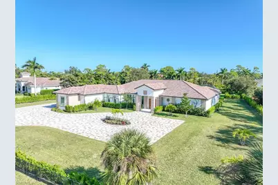 590 Carica Rd, Naples, FL 34108 - Photo 5