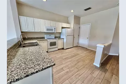 912 Hampton Cir #92, Naples, FL 34105 - Photo 3