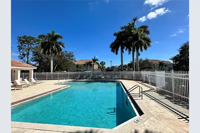 912 Hampton Cir #92, Naples, FL 34105 - Photo 29