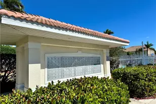 912 Hampton Cir, Naples, FL 34105 - Photo 31