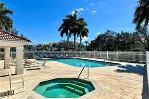 912 Hampton Cir, Naples, FL 34105 - Photo 27