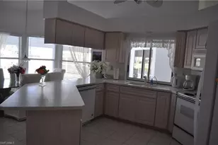 431 Dundee Ct, Naples, FL 34104 - Photo 7