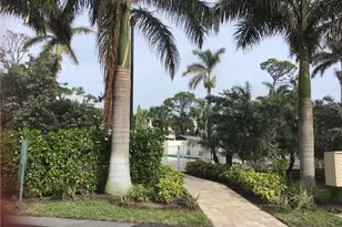 3071 Sandpiper Bay Cir, Naples, FL 34112 - Photo 21