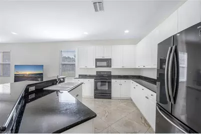 1945 Isla De Palma Cir, Naples, FL 34119 - Photo 5