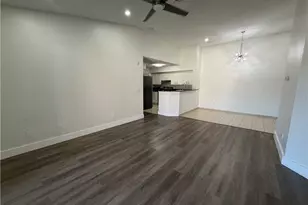 8275 Ibis Club Dr, Naples, FL 34104 - Photo 9