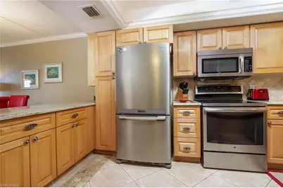 271 Southbay Dr #123, Naples, FL 34108 - Photo 5