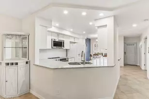 876 Gulf Pavilion Dr, Naples, FL 34108 - Photo 5