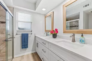 876 Gulf Pavilion Dr, Naples, FL 34108 - Photo 11