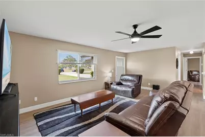 20821 Coconut Dr, Estero, FL 33928 - Photo 7