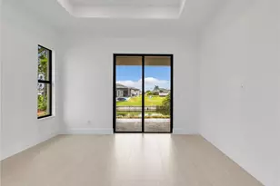 2001 NW 17th Pl, Cape Coral, FL 33993 - Photo 17