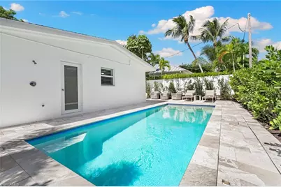 725 Central Ave, Naples, FL 34102 - Photo 9