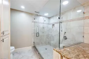 20 Water Oaks Way, Naples, FL 34105 - Photo 17