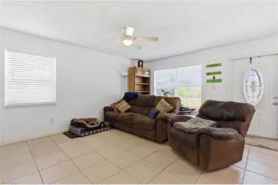 1000 S Alhambra Cir, Naples, FL 34103 - Photo 23