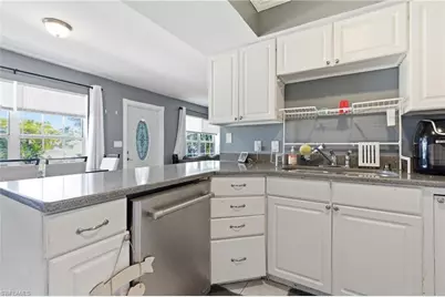 1000 S Alhambra Cir, Naples, FL 34103 - Photo 9