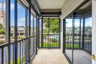 900 Arbor Lake Dr, Naples, FL 34110 - Photo 5