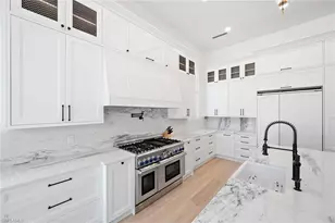 2749 Medallist Ln, Naples, FL 34109 - Photo 9